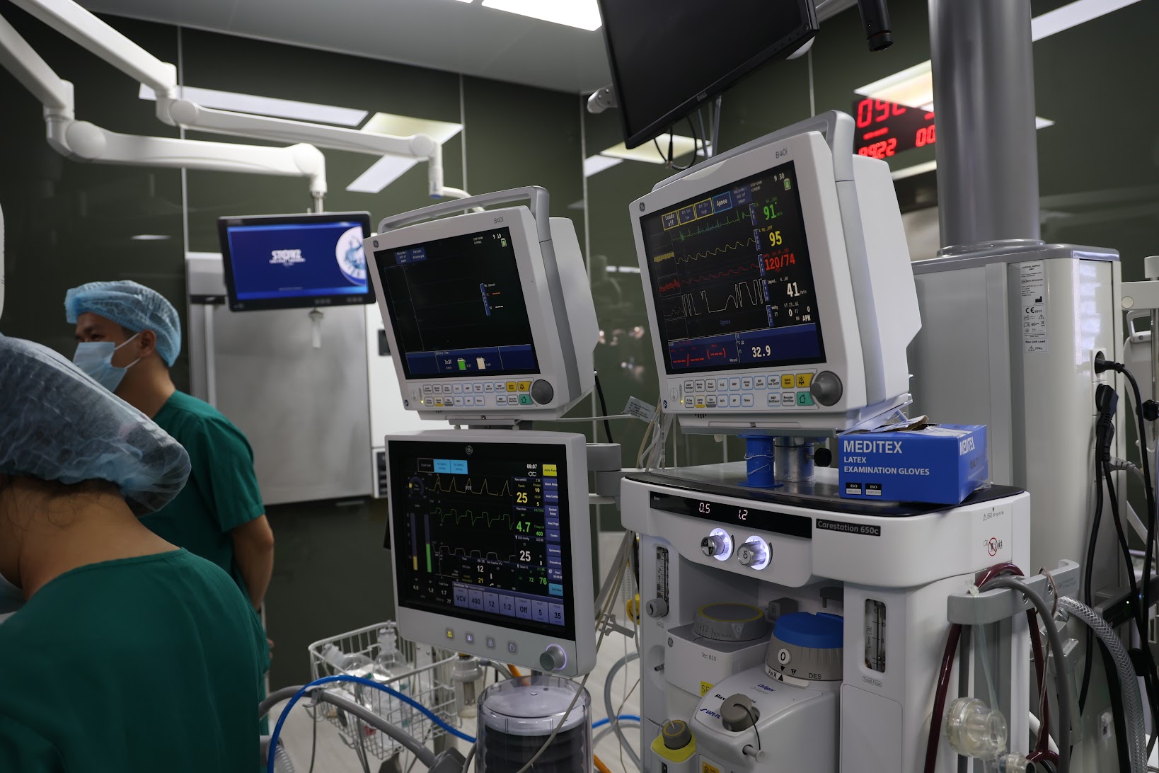 Nam bệnh nh&acirc;n 42 tuổi chết n&atilde;o hiến tạng cứu nhiều người sau vụ tai nạn cầu thang- Ảnh 7.