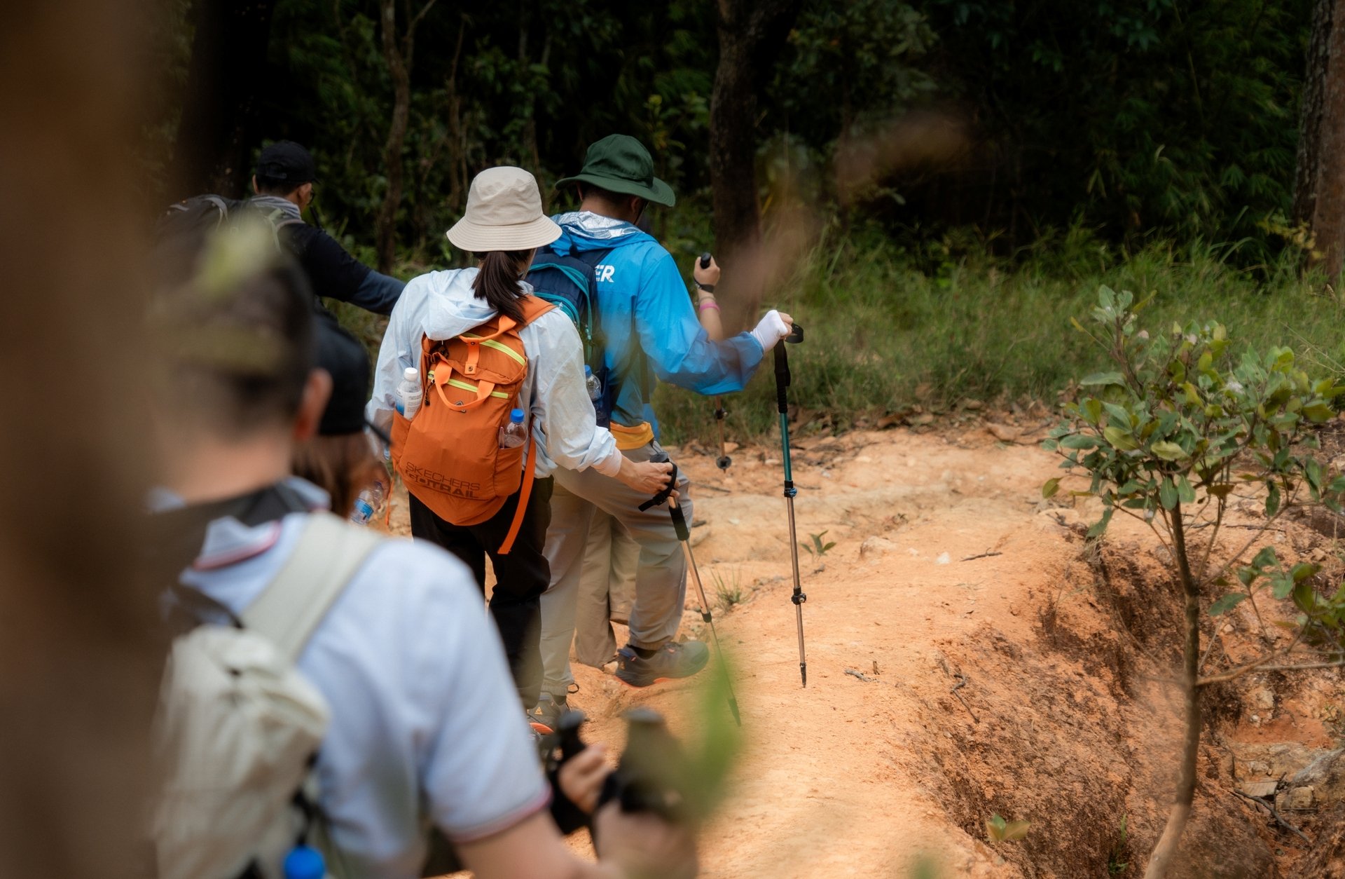 Trải nghiệm cung đường trekking đẹp nhất Việt Nam mùa cỏ cháy- Ảnh 18.