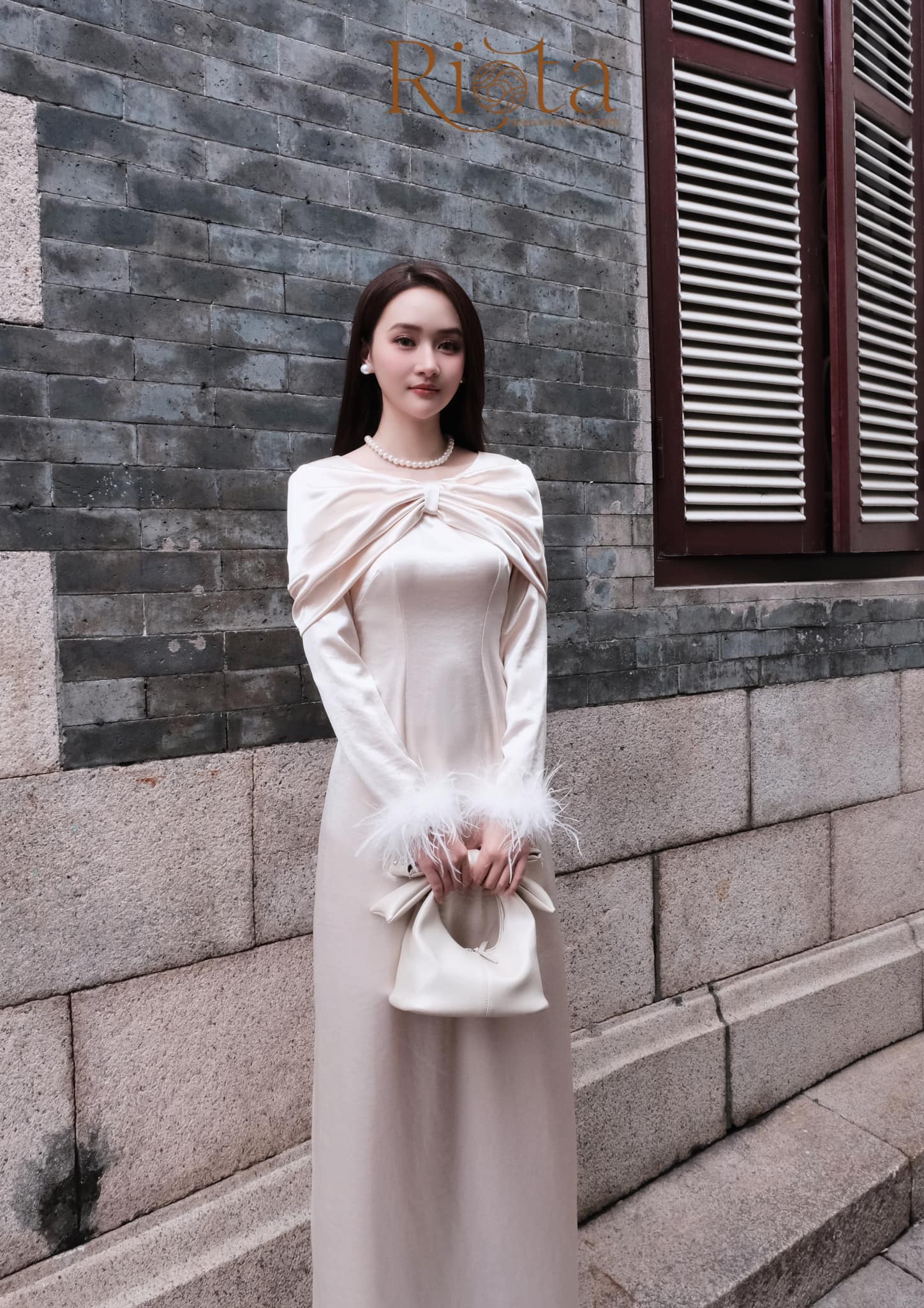 Áo dài Tết 2025: Một chi tiết cách tân năm nay mới có, nàng nào diện lên cũng đẹp như Áo dài Tết 2025: Một chi tiết cách tân năm nay mới có, nàng nào diện lên cũng đẹp như