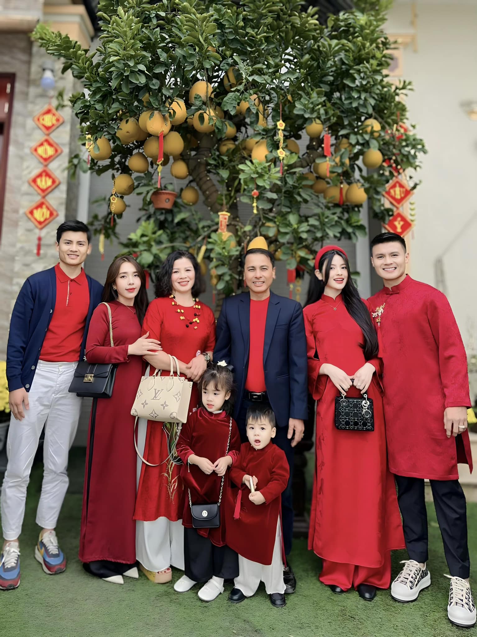 Chu Thanh Huyền nhìn ngỡ Ngọc Trinh, chỉ nói một câu với mẹ chồng đã được netizen khen: Quang Hải lấy em này là đúng đắn- Ảnh 5.