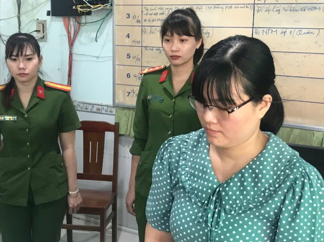 Bắt tạm giam nữ c&ocirc;ng chức V&otilde; Thị Minh Nguyệt- Ảnh 1.