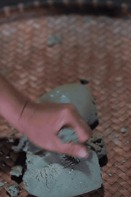 M&oacute;n b&aacute;nh d&acirc;n d&atilde; với c&aacute;i t&ecirc;n c&oacute; thể khiến nhiều người... sợ, nhưng lại được coi l&agrave; đặc sản ở miền T&acirc;y, L&ecirc; Tuấn Khang cũng m&ecirc; mẩn- Ảnh 36.