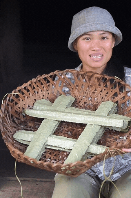 M&oacute;n b&aacute;nh d&acirc;n d&atilde; với c&aacute;i t&ecirc;n c&oacute; thể khiến nhiều người... sợ, nhưng lại được coi l&agrave; đặc sản ở miền T&acirc;y, L&ecirc; Tuấn Khang cũng m&ecirc; mẩn- Ảnh 39.