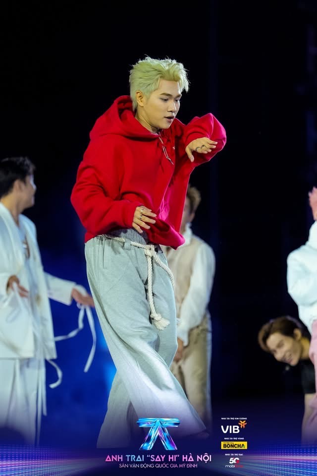 Đẹp trai chưa đủ, c&aacute;c Anh Trai Say Hi c&ograve;n c&oacute; outfit xuất sắc!- Ảnh 14.