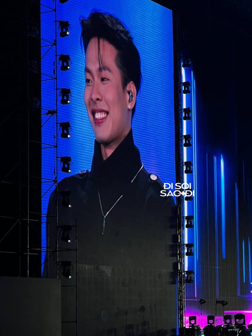 Đẹp trai chưa đủ, c&aacute;c Anh Trai Say Hi c&ograve;n c&oacute; outfit xuất sắc!- Ảnh 20.