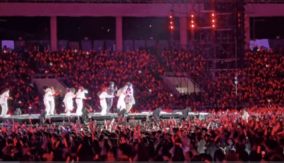Review chân thực hạng vé 20 triệu concert Anh Trai Say Hi: Đồ ăn "ê hề" chứ không phải chỉ có bánh cuốn như lời đồn?- Ảnh 6. Review chân thực hạng vé 20 triệu concert Anh Trai Say Hi: Đồ ăn "ê hề" chứ không phải chỉ có bánh cuốn như lời đồn?- Ảnh 6.