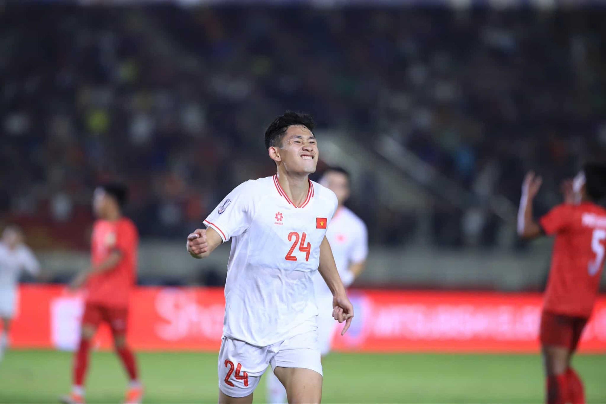 Thi đấu thăng hoa trong hiệp 2, đội tuyển Việt Nam thắng tưng bừng ng&agrave;y ra qu&acirc;n tại AFF Cup 2024- Ảnh 9.