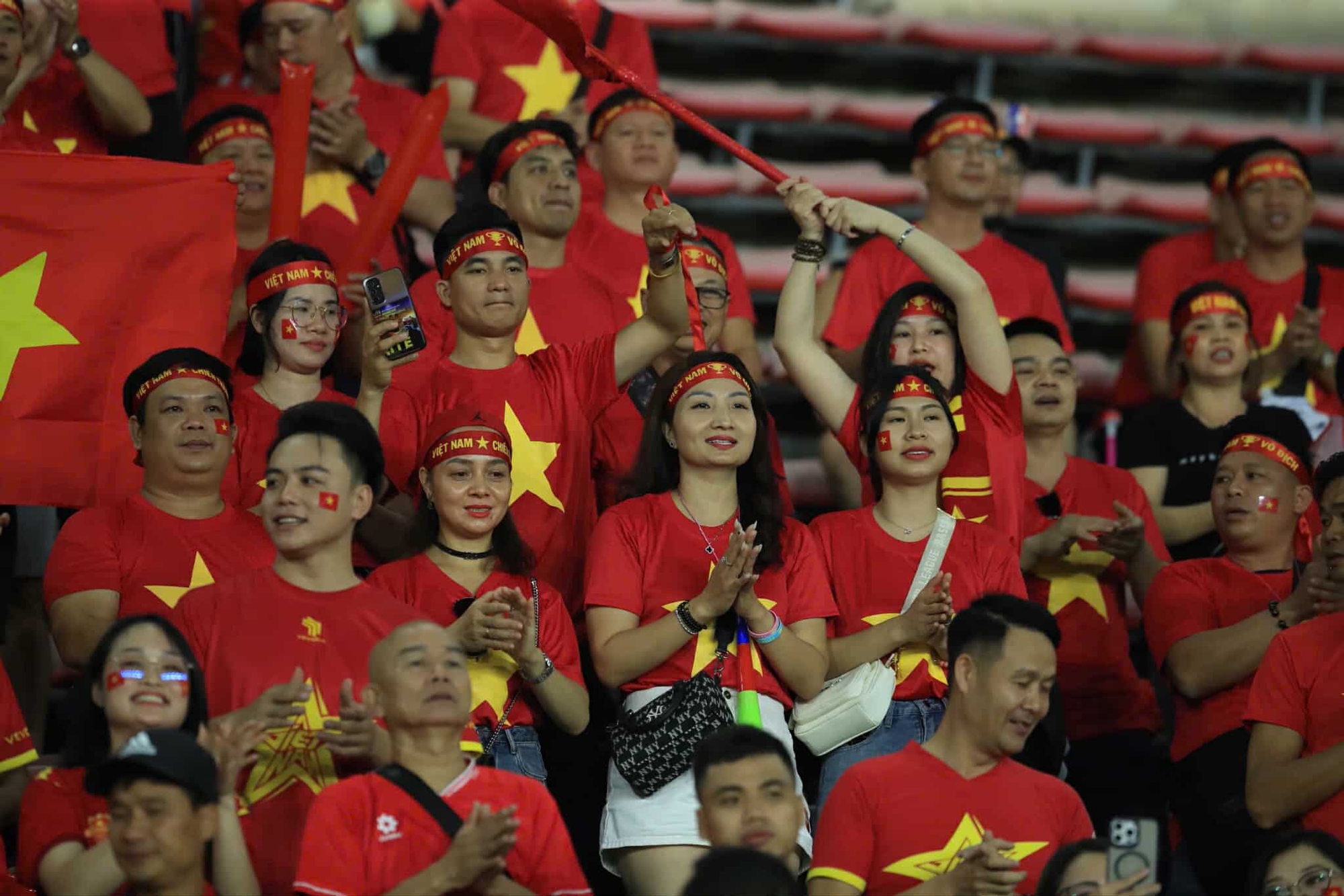 Thi đấu thăng hoa trong hiệp 2, đội tuyển Việt Nam thắng tưng bừng ng&agrave;y ra qu&acirc;n tại AFF Cup 2024- Ảnh 17.