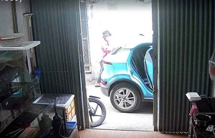 Sản phụ đẻ rơi tại nhà, lên mạng tìm ân nhân lái taxi đưa tới bệnh viện- Ảnh 1. Sản phụ đẻ rơi tại nhà, lên mạng tìm ân nhân lái taxi đưa tới bệnh viện- Ảnh 1.