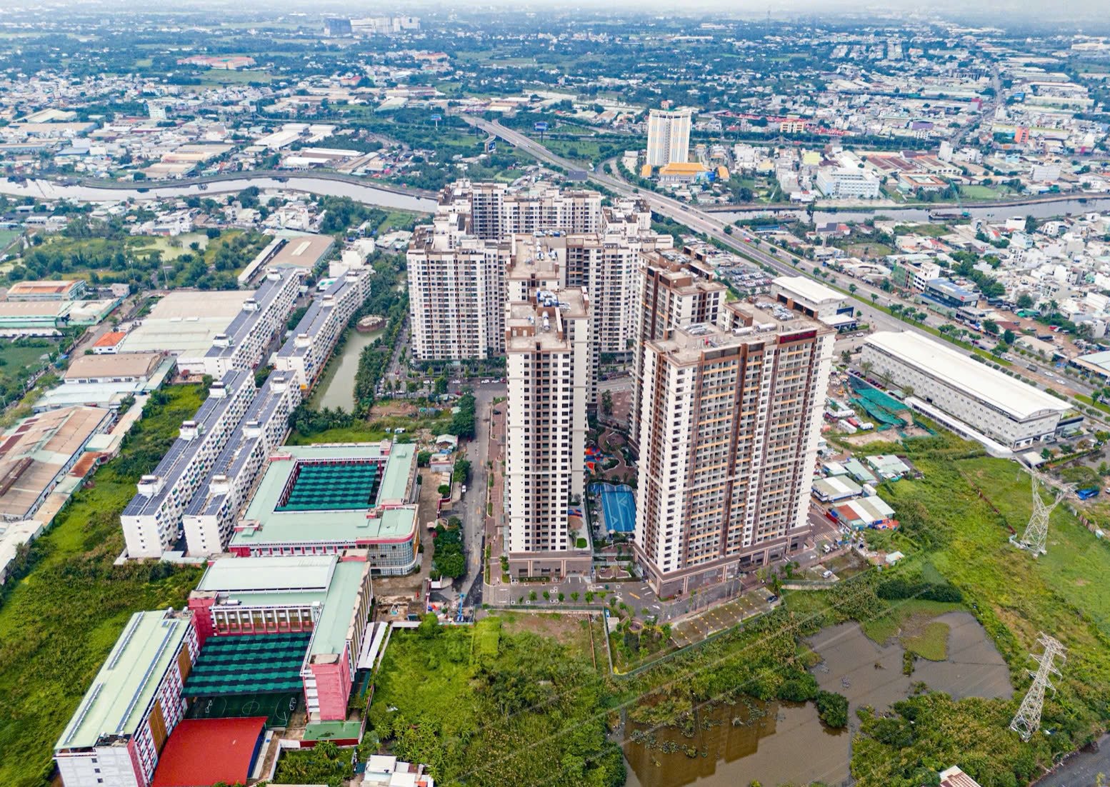 &ldquo;Cuộc đua&rdquo; bất động sản Tp.HCM gi&aacute;p Tết: Chủ đầu tư tăng tốc để &ldquo;về đ&iacute;ch&rdquo;, lộ diện loạt ch&iacute;nh s&aacute;ch b&aacute;n h&agrave;ng g&acirc;y bất ngờ- Ảnh 3.