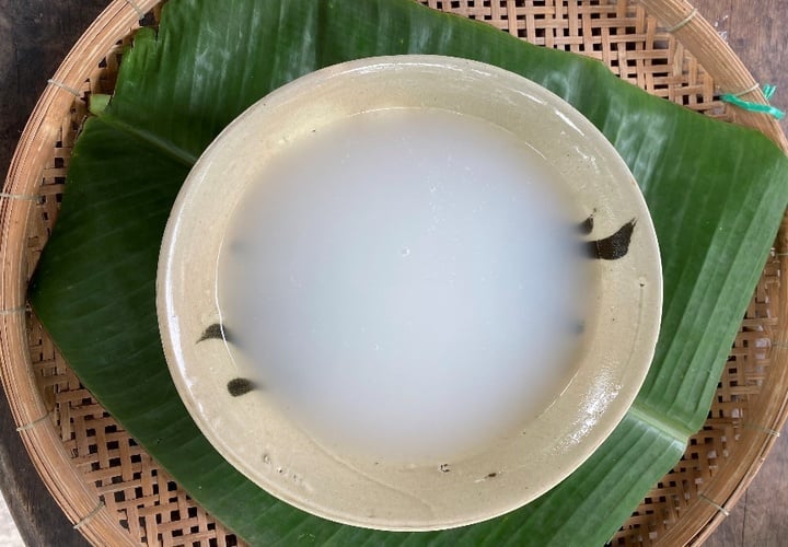 Mẹo l&agrave;m sạch rỉ s&eacute;t bếp gas bằng nước cơm- Ảnh 2.