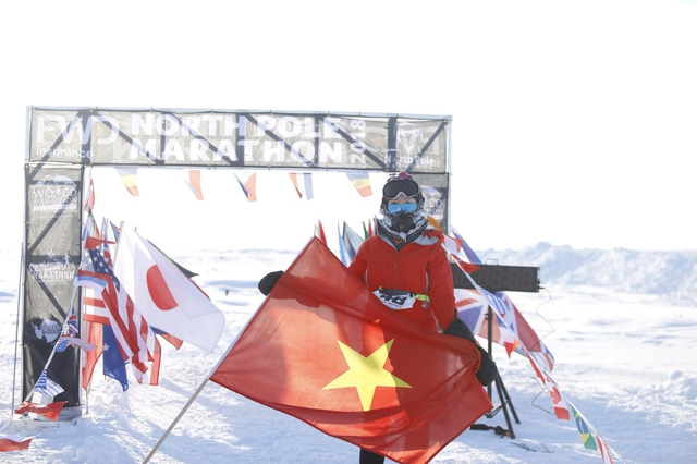Người phụ nữ Việt đầu tiên chạy bộ 42km ở Bắc Cực: Chi phí 1,5 tỷ đồng cho trải nghiệm nhớ đời - Ảnh 17.