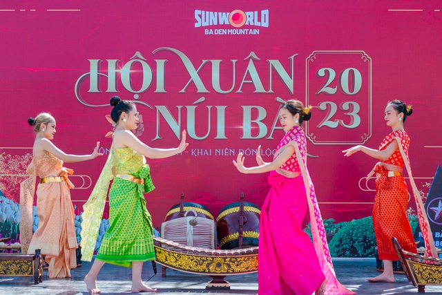 Gợi ý 3 điểm du lịch gần TP HCM dịp Tết Giáp Thìn 2024 - Ảnh 1.
