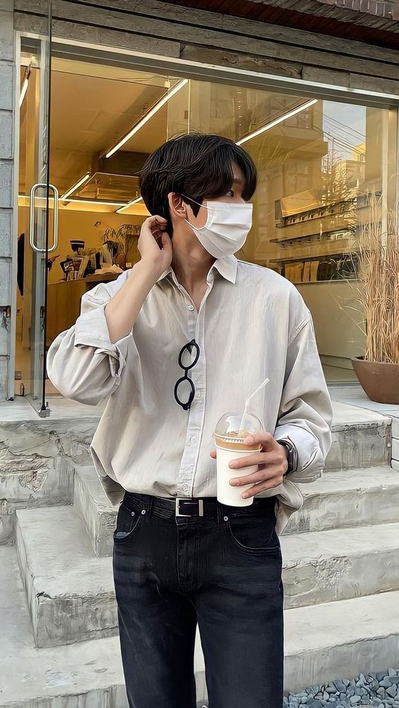 Tết này mua vàng biếu bố mẹ: Không sợ lỗ, thanh khoản cao lại xịn sò hợp gu người lớn - Ảnh 1. Tết này mua vàng biếu bố mẹ: Không sợ lỗ, thanh khoản cao lại xịn sò hợp gu người lớn - Ảnh 1.