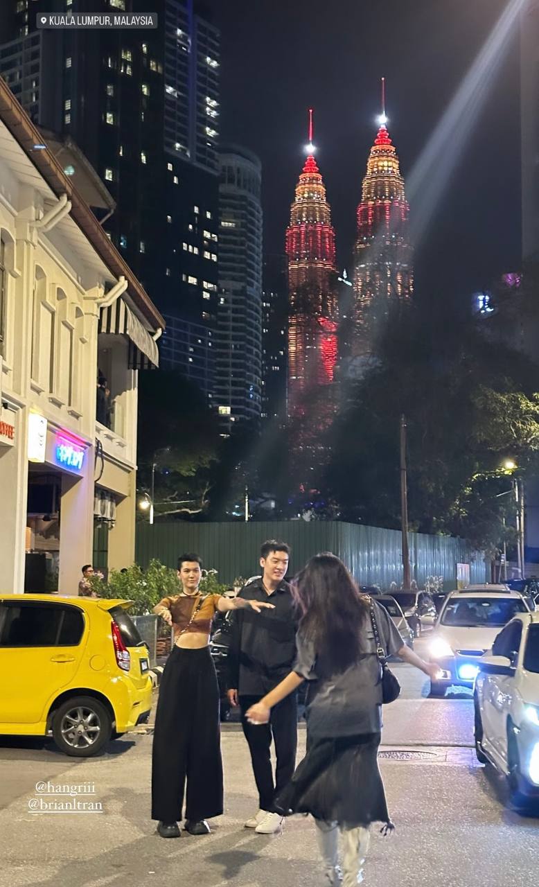 View - Sao Việt vi vu ngày Tết: Chi Pu rạng rỡ ở trời Tây, á hậu Thảo Nhi Lê sành điệu du hí từ nước này sang nước khác