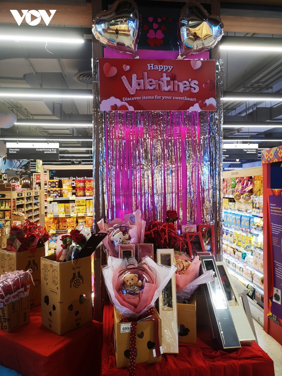 Người Thái chi mạnh tay dịp Valentine 2024 dù lạm phát cao
