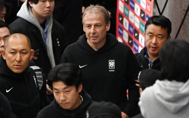 HLV Klinsmann lại khiến người Hàn Quốc ‘nóng mắt’ vì sang Mỹ chỉ sau 2 ngày - Ảnh 1.