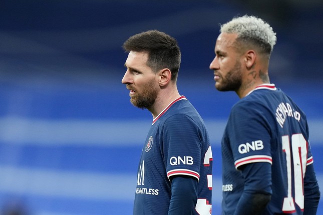 Cựu sao PSG kêu gọi người hâm mộ Paris tấn công Messi - Ảnh 2.