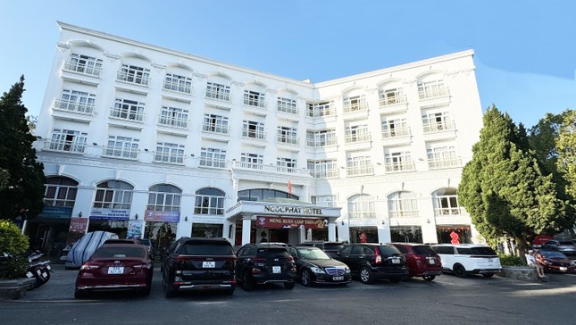 Hết Tết, Đ&agrave; Lạt vẫn tấp nập du kh&aacute;ch - Ảnh 5.