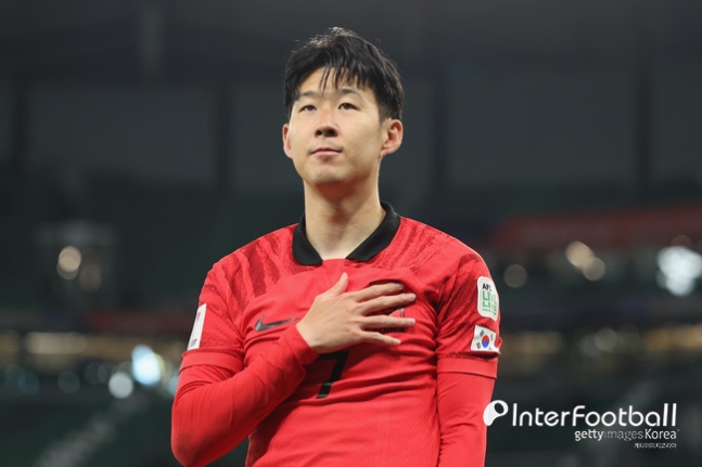 Thầy ở Tottenham bênh vực Son Heung-min sau vụ ẩu đả chấn động ở đội tuyển Hàn Quốc: Son là thủ lĩnh dám đứng lên chống lại điều sai trái - Ảnh 2.