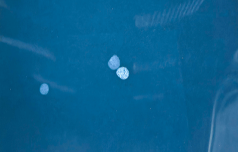 B&eacute; g&aacute;i nguy kịch v&igrave; chữa bệnh bằng thuốc cam - Ảnh 1.