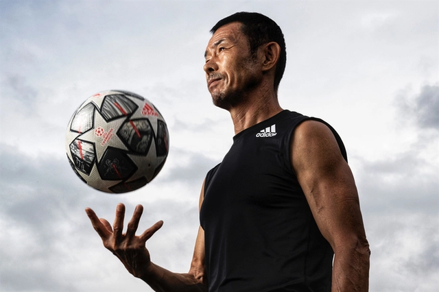 C&aacute;ch bố của Son Heung Min dạy con đạt đẳng cấp thế giới: Tập luyện kiểu c&acirc;y tre, cấm kết h&ocirc;n đến khi giải nghệ - Ảnh 4.