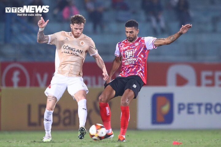 View - CLB Công an Hà Nội thắng TP.HCM trong trận ra mắt của HLV Kiatisak