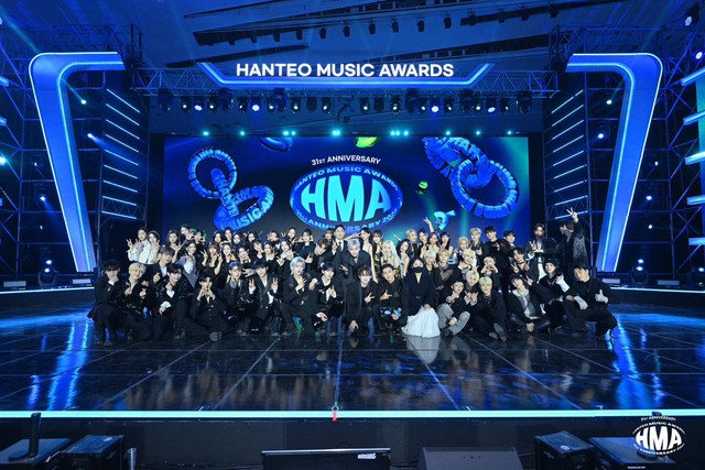 View - Hanteo Music Awards 2024: Lễ trao giải... mất vệ sinh nhất Hàn Quốc?