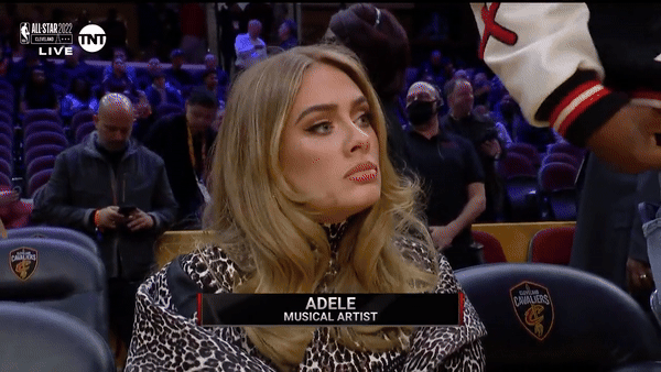 Adele lần đầu giải th&iacute;ch về meme m&ocirc;i tều mặt căng từng g&acirc;y b&atilde;o to&agrave;n c&otilde;i mạng, l&agrave;m r&otilde; lu&ocirc;n nghi vấn bơm m&ocirc;i sau 2 năm - Ảnh 4.