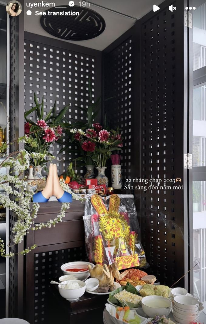 Lệ Quyên và Lâm Bảo Châu khoe Tết ông Công ông Táo trong không gian nhà lộng lẫy, hội nổi tiếng cũng hăng hái gia nhập đường đua - Ảnh 11.