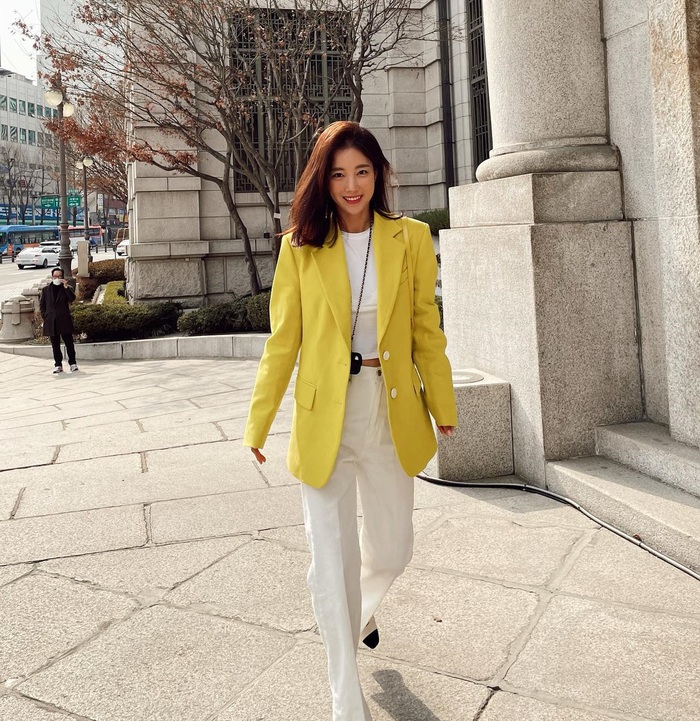10 cách mặc áo blazer trẻ trung dành cho phụ nữ trên 40 tuổi - Ảnh 5.