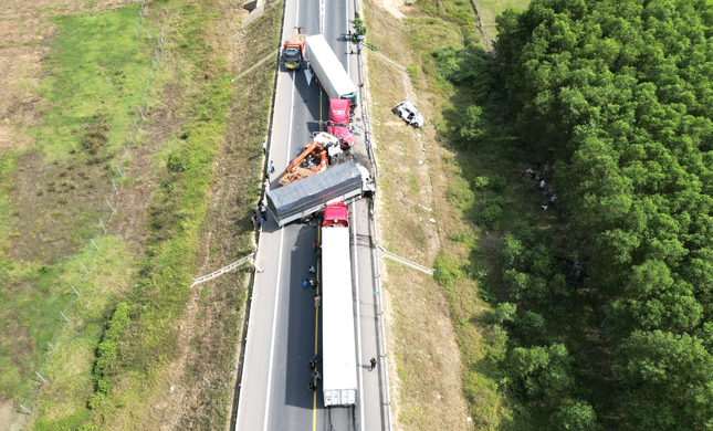 Những tử huyệt tr&ecirc;n cao tốc Cam Lộ-La Sơn - Ảnh 5.