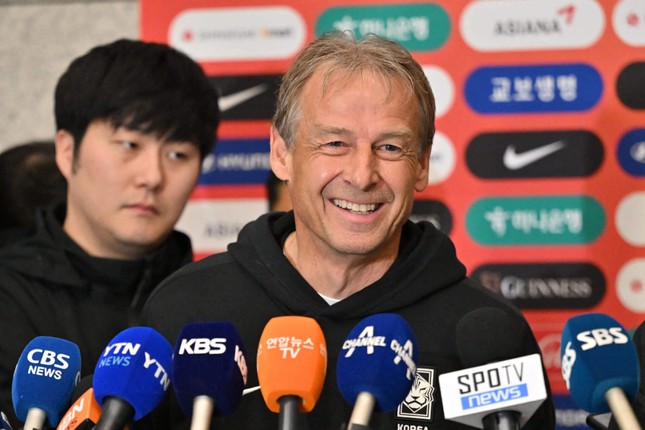 Klinsmann kể lại việc chọn đội tuyển Hàn Quốc: Tôi chỉ nói đùa, nhưng ông chủ tịch liên đoàn mời thật - Ảnh 1.