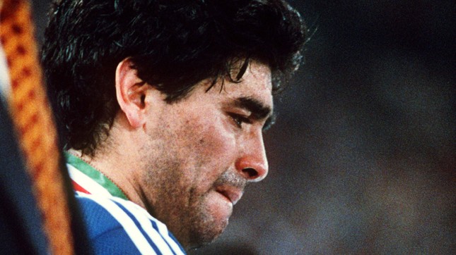 Chuyện ít biết về quả phạt đền khiến Maradona phải khóc, còn Andreas Brehme từ thợ máy trở thành người hùng nước Đức - Ảnh 7.
