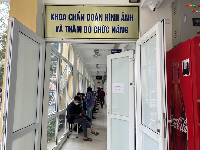 Người phụ nữ khóc hết nước mắt khi nhìn thấy gan bị tổn thương: BS nói nguyên nhân do kiểu ăn này - Ảnh 1.