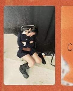 Độc lạ Vpop: Orange tung loạt card bo góc... tự dìm, được săn lùng liên tục nhưng sold-out phút mốt - Ảnh 3.