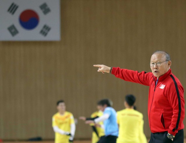 HLV Park Hang-seo dẫn dắt ĐT Hàn Quốc đấu Thái Lan vào tháng sau? - Ảnh 1.