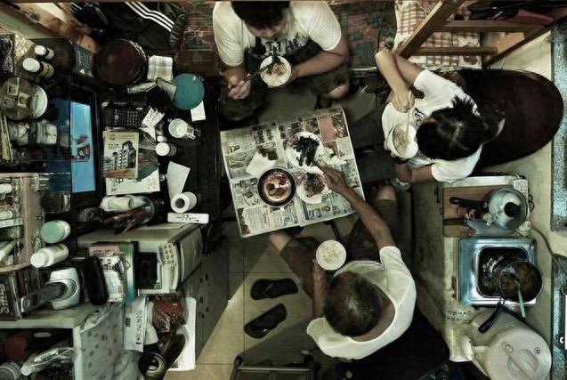 Trend sống ít ham muốn của giới trẻ: Tiêu vài chục nghìn/ngày, sống chen chúc trong căn phòng chưa đến 20m2, tinh thần xuống dốc không phanh! - Ảnh 1.