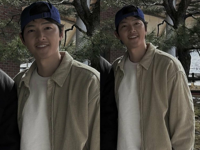 Lộ thông tin về màn xuất hiện của gia đình Song Joong Ki: Vợ Tây “bắn” tiếng Hàn, nhan sắc quý tử chiếm spotlight - Ảnh 4.