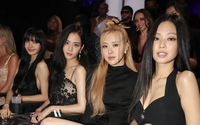 Ngừng hoạt động nh&oacute;m, BLACKPINK vẫn l&agrave; nh&oacute;m nhạc nữ được nghe nhiều nhất tr&ecirc;n Spotify đầu năm 2024 - Ảnh 1.
