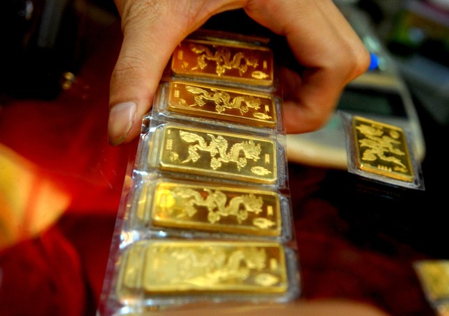 Giá vàng tăng vượt mức 79 triệu đồng/lượng - Ảnh 1.