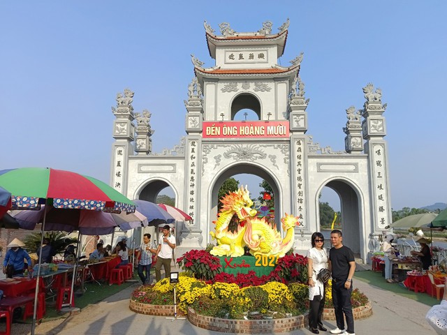 Xác minh nghi vấn cán bộ quản lý Đền Hoàng Mười “biển thủ” tiền công đức - Ảnh 1.