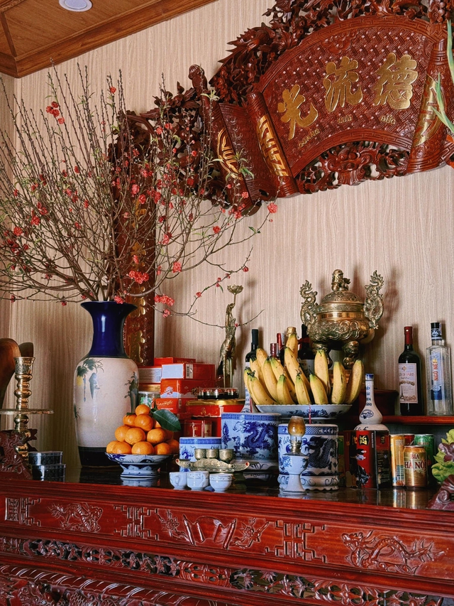 Hòa Minzy về quê Bắc Ninh ăn Tết sớm: Tự đi chợ sắm hoa đào, phụ mẹ dọn dẹp nhà cửa như cô Tấm - Ảnh 3.