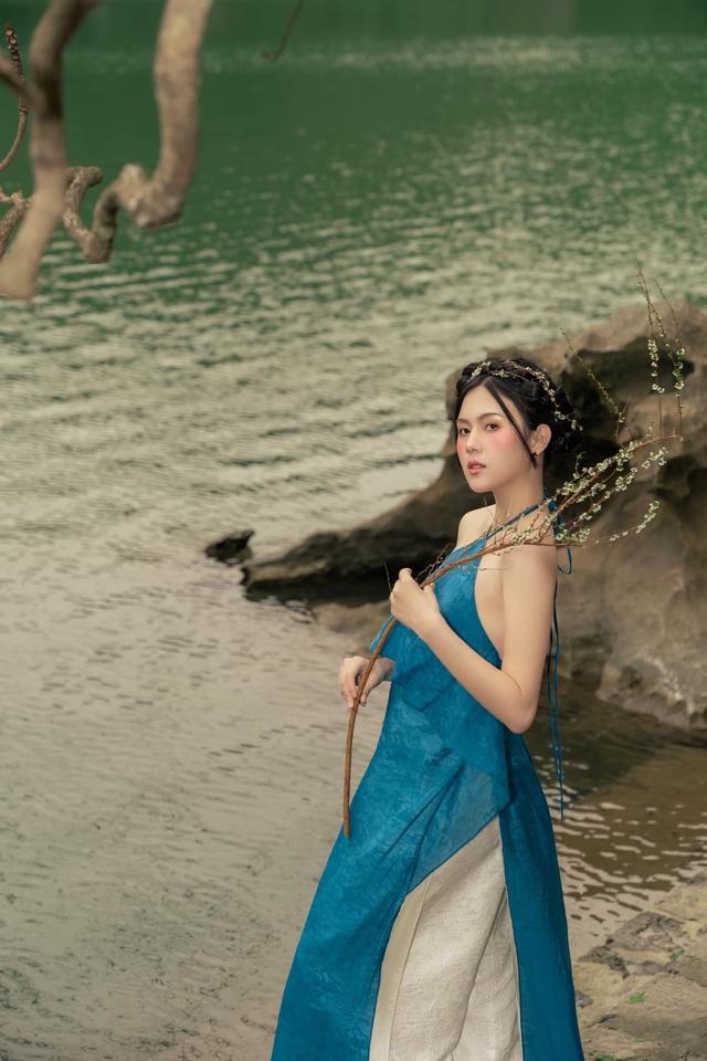 Vợ hotgirl ho&aacute; n&agrave;ng thơ, hậu vệ Th&agrave;nh Chung lập tức c&oacute; phản ứng n&agrave;y - Ảnh 5.