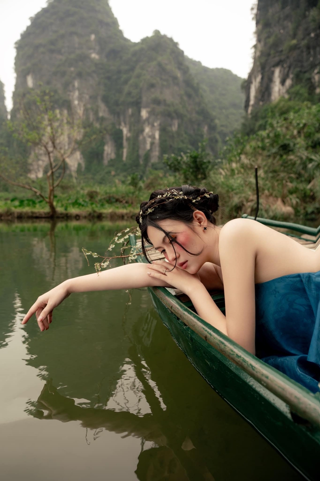 Vợ hotgirl ho&aacute; n&agrave;ng thơ, hậu vệ Th&agrave;nh Chung lập tức c&oacute; phản ứng n&agrave;y - Ảnh 3.