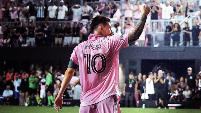 Messi xin lỗi sau thảm họa ở Hồng K&ocirc;ng (Trung Quốc), hứa sẽ tạ lỗi với fan - Ảnh 2.
