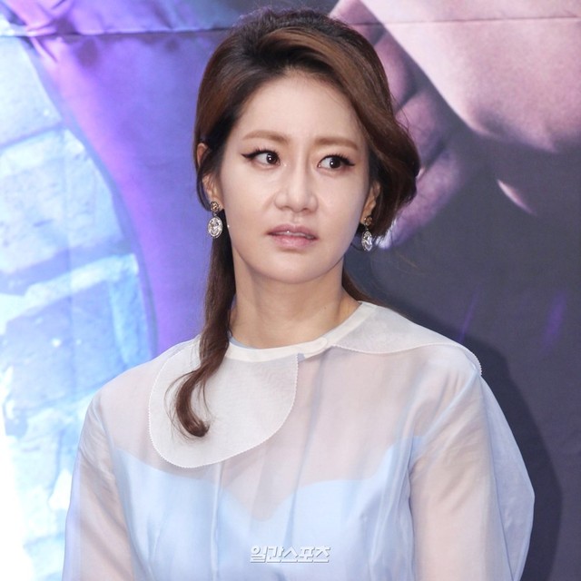 Nữ minh tinh Penthouse l&agrave;m r&otilde; tin bỏ rơi qu&yacute; tử mắc bệnh n&atilde;o - Ảnh 6.