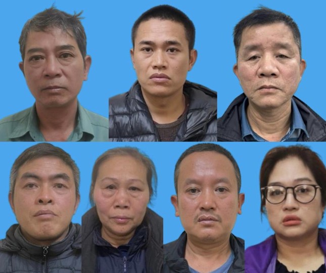 Băng nh&oacute;m bảo k&ecirc; tại chợ Long Bi&ecirc;n: X&oacute;a lại mọc, v&igrave; sao? - Ảnh 1.