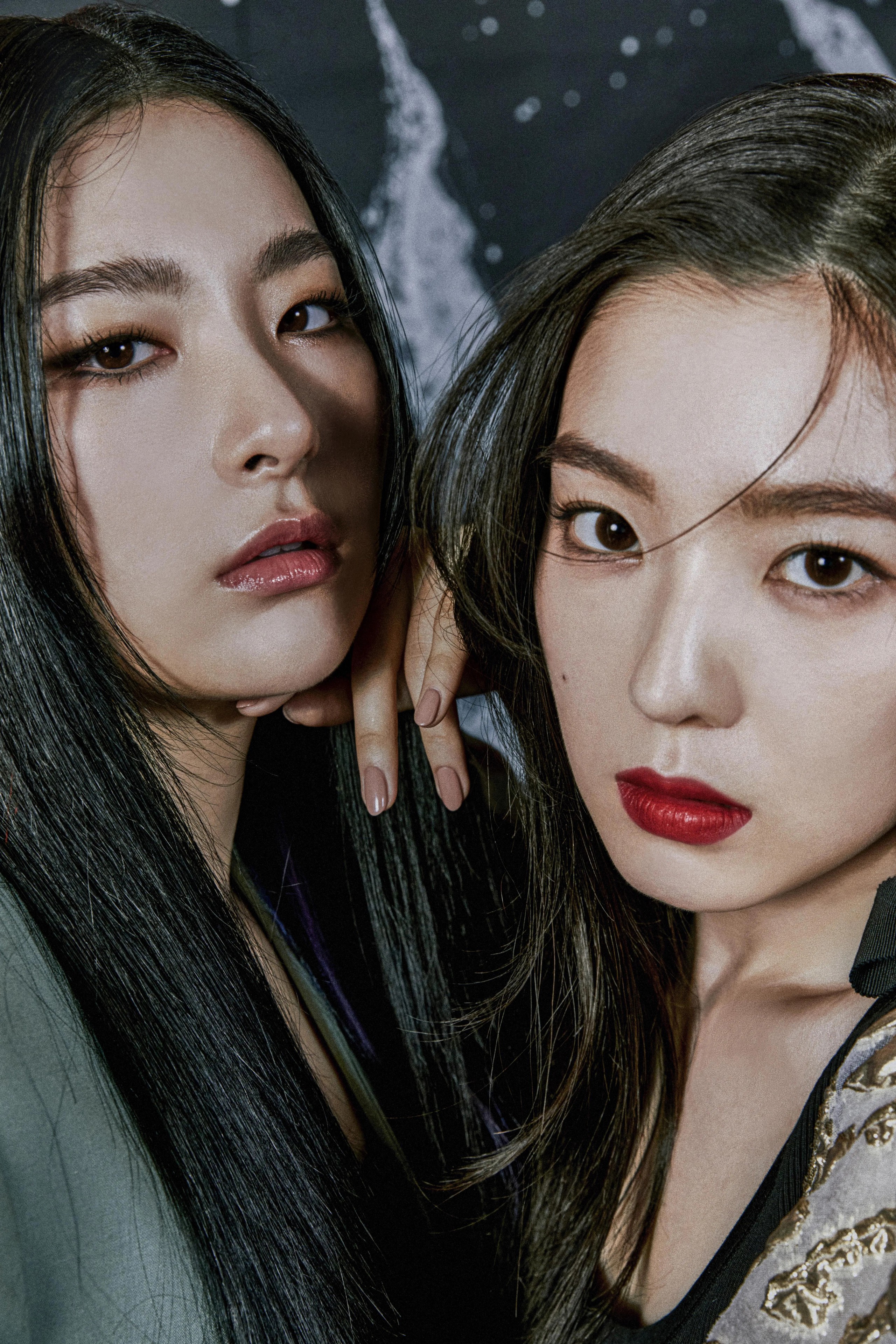 View - Irene - Seulgi (Red Velvet) tái ký với SM
