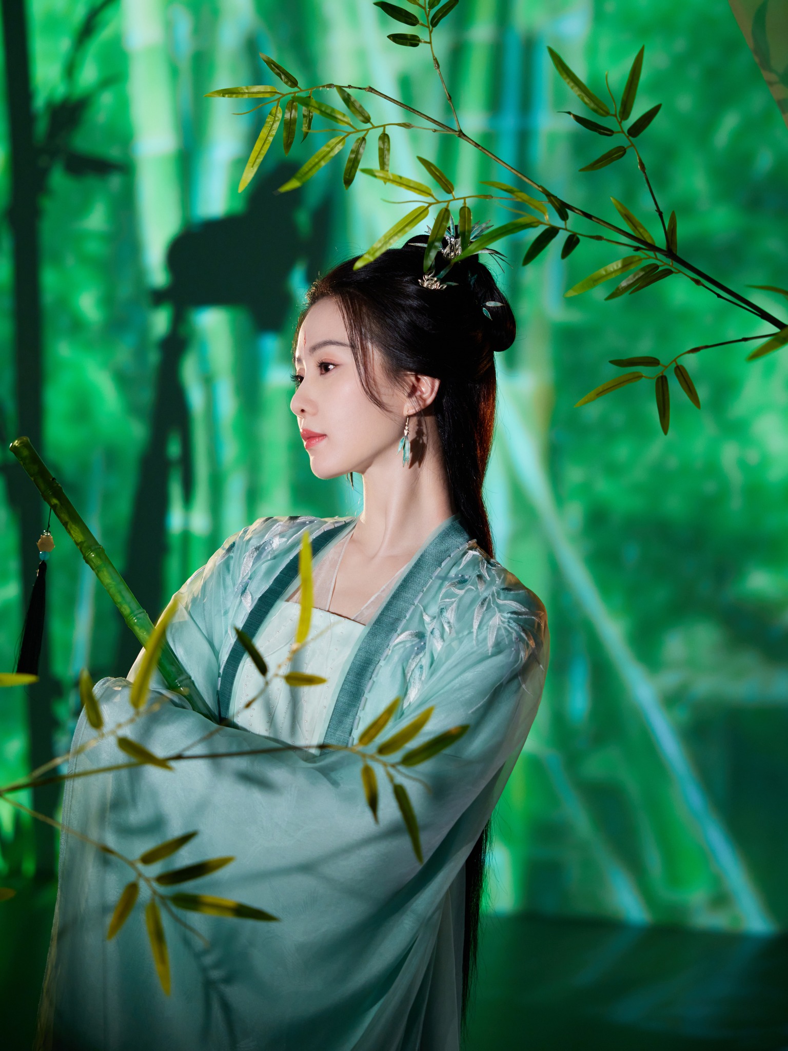 View - Đại chiến mỹ nhân cổ trang Hoa ngữ 2024: Lưu Thi Thi - Triệu Lệ Dĩnh đẹp nức nở, "trùm cuối" tái xuất hậu phong sát